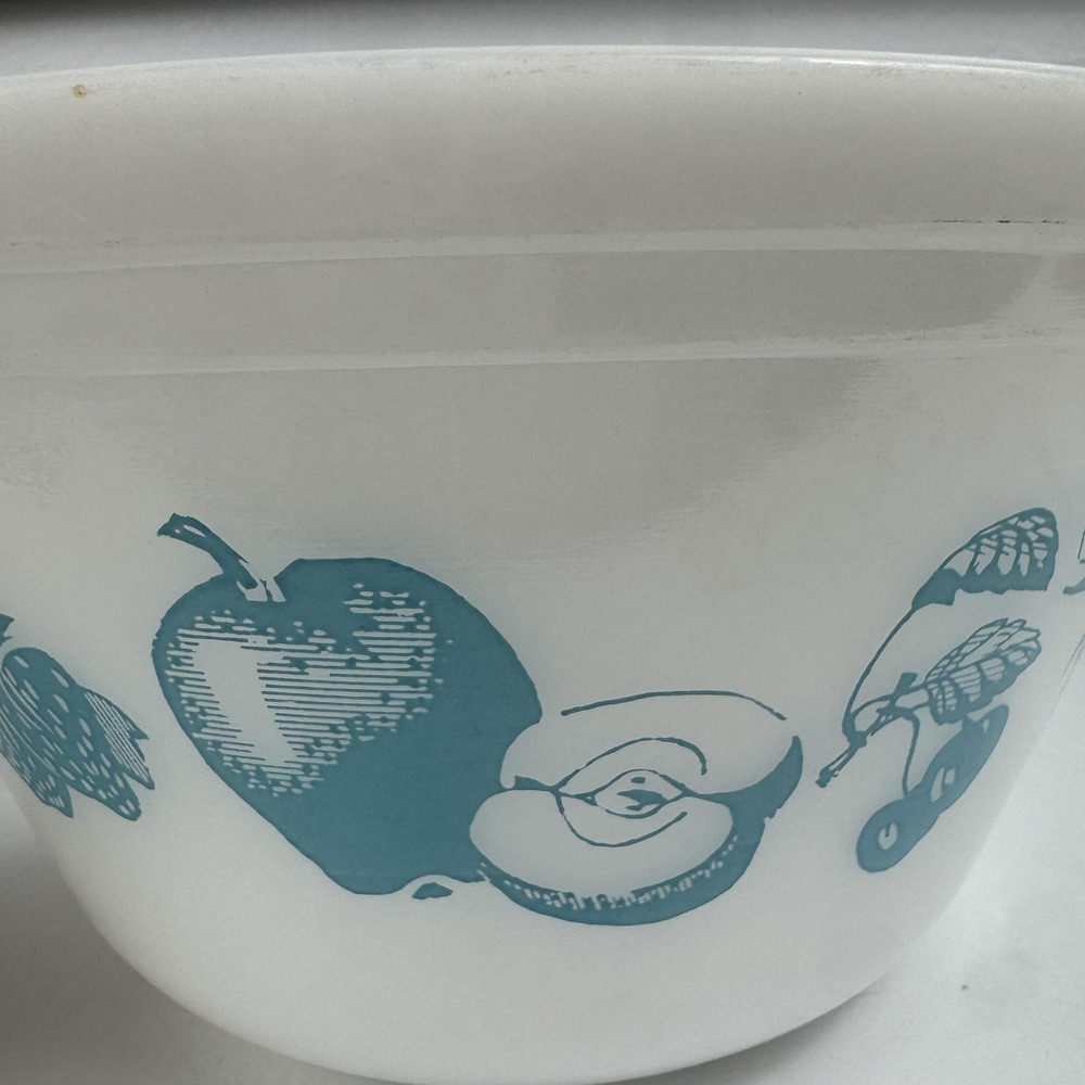 Vintage Federal Glass White Mixing Bowl Blue Fruit Nature Print Milk Glass USA - Picture 6 of 15